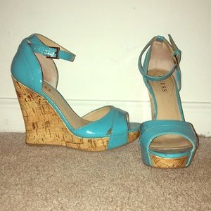 Guess wedges
